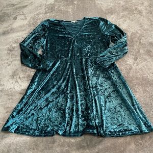No Comment Plus Forest Green Velvet Dress